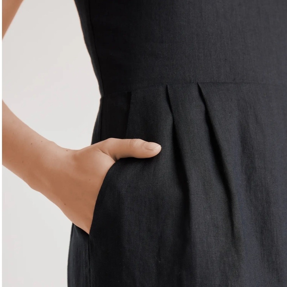 Sleek Black Midi Slip Dress - Women's - Picture 7 of 16